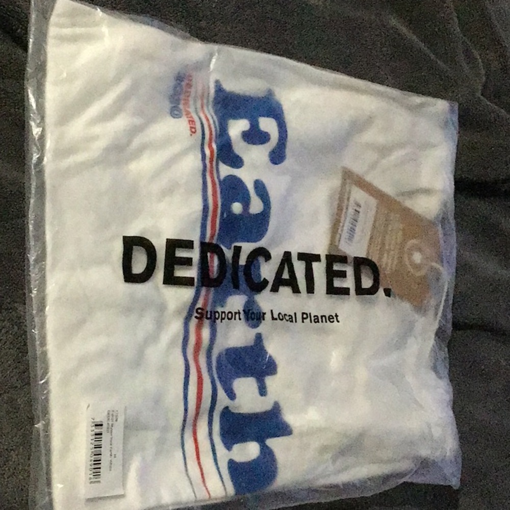 dedicated tshirt mysen vote earth white medium new